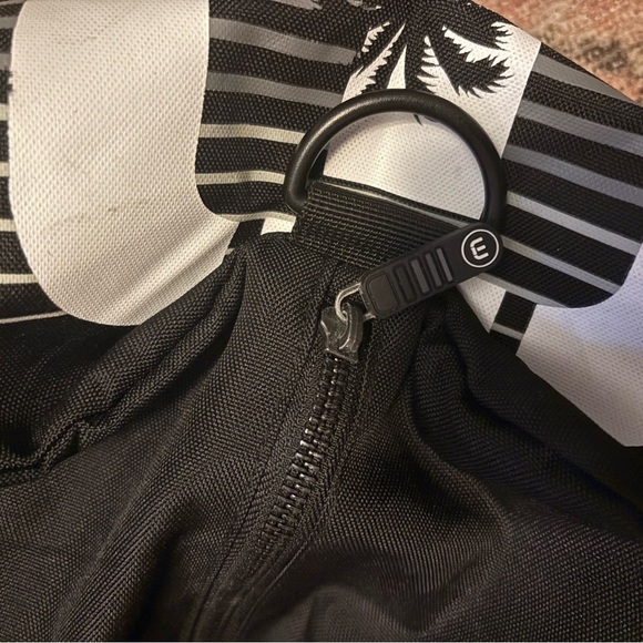 Travis Mathew Large Black Duffel Bag - Picture 5 of 5